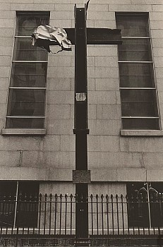 Work:&nbsp;The Cross, New York City